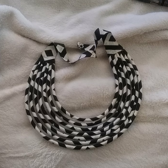 Necklaces - Picture 5 of 7